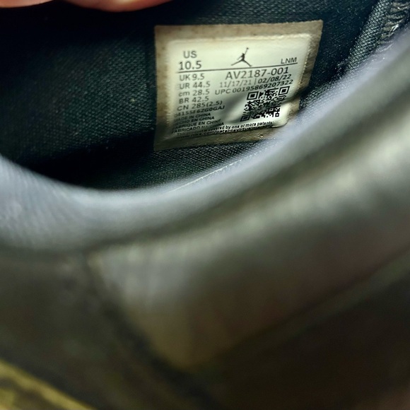 Air Jordan Retro 11 Low “Infrared” men’s 10.5 - Picture 7 of 7